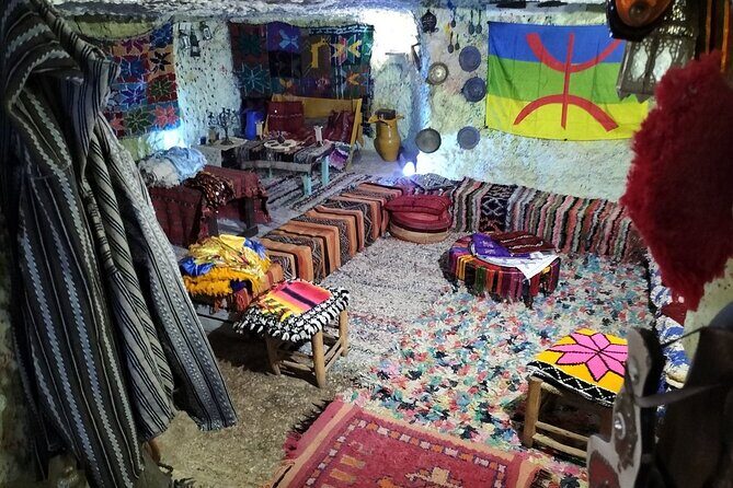 Day Trip from Fez to Middle Atlas Mountains, Cedar Forest & Azrou - Transportation, Timing, and Group Size