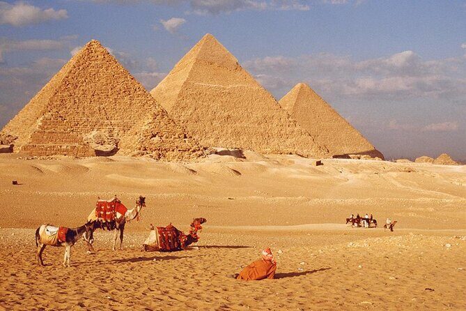 Day Trip to Cairo from Hurghada by Bus with Lunch & Guide - First Stop: The Pyramids of Giza