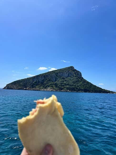Day trips by dinghy to Capo Figari and Figarolo - Practical Tips for Travelers