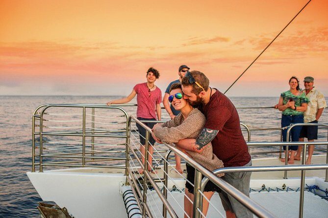 Deluxe Na Pali Sunset Snorkel Tour on the Lucky Lady - What Sets This Tour Apart?