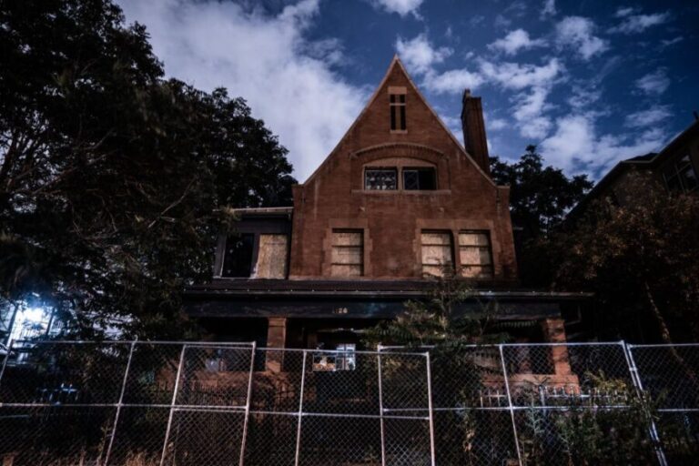 Denver: Denver Terrors Guided Ghost Tour - Why This Tour Works Well