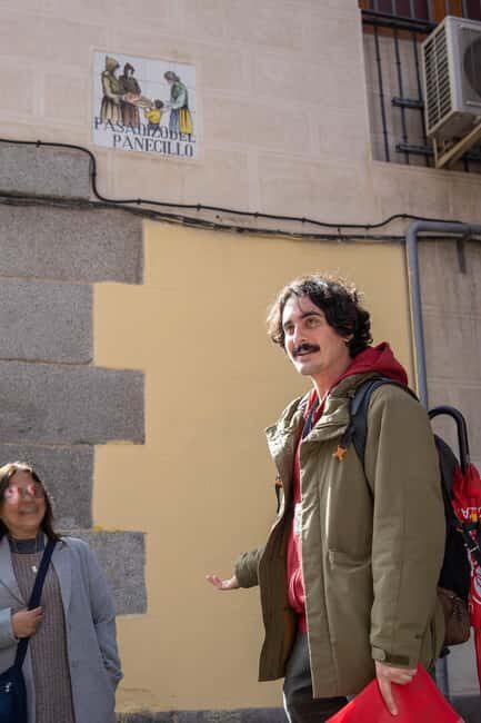 Discover Madrid in French: from old Madrid to the narrow streets of La Latina. - Why This Tour Is Worth It