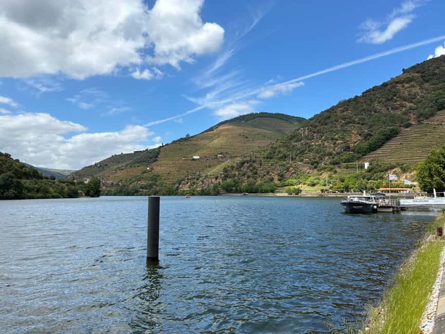 Douro Valley Wine Tour: Boat Ride, 3 Tastings & Delicious Food - Small Group - Why This Tour Stands Out