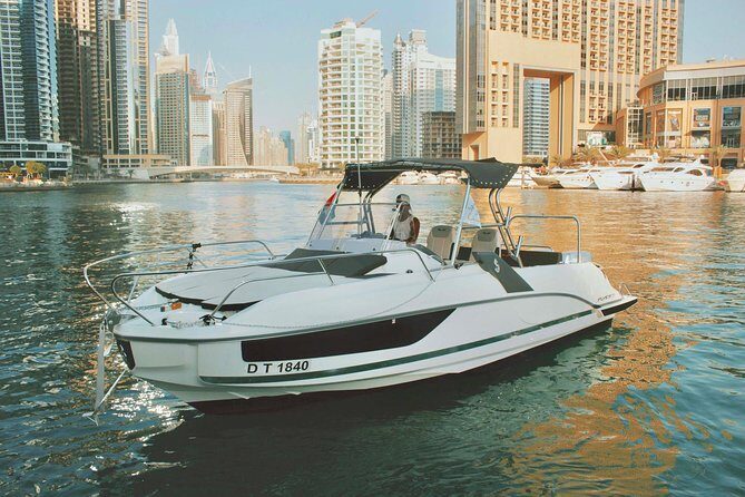 Dubai 1h Sea escape: little get away! - The Itinerary: What to Expect on Your Short Sea Escape