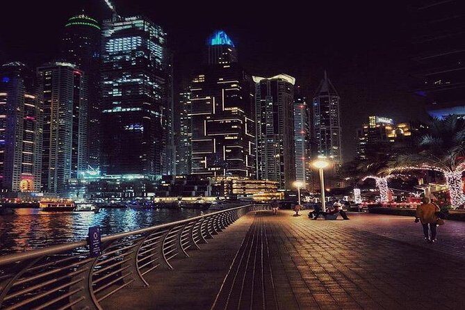 Dubai By Night Tour - A Balanced Look at the Dubai By Night Tour