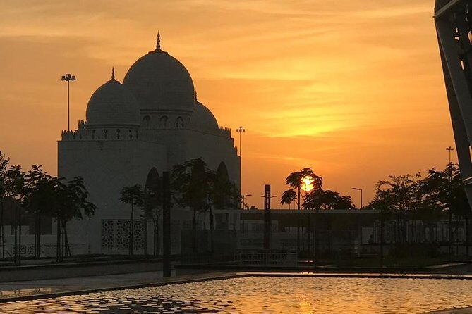 Dubai Evening Private 4x4 Dunes Bashing Desert Safari & Sunset - What Sets This Tour Apart
