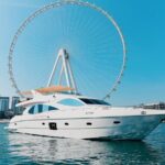 Dubai Marina 1hr Yacht tour with Drinks - The Atmosphere and Service