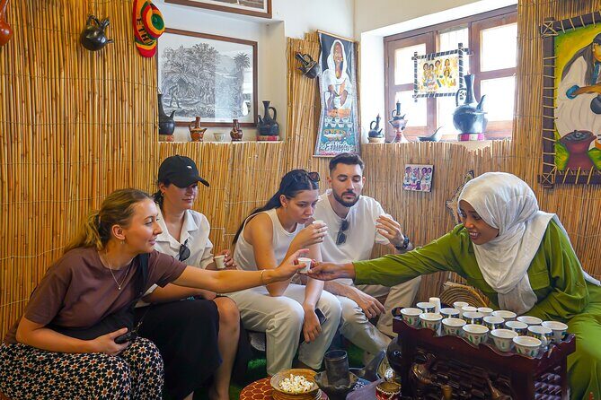 Dubai: Old Town, Souks, Street Food, Guided Tour & Abra Ride - What the Tour Includes and Excludes