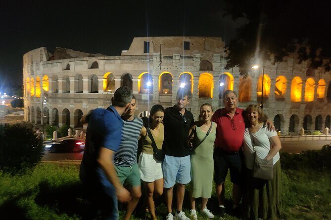 Elegant Rome by night tour and dinner in a local restaurant - Who Should Book This Tour?