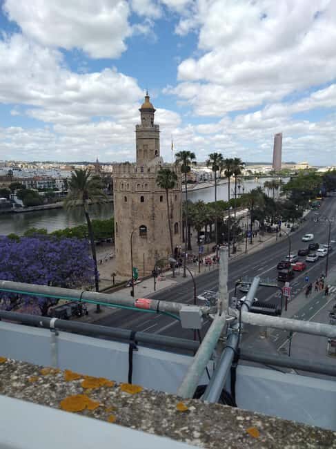 Essential Seville with Tapas: Santa Cruz, Plaza de España, and Local Flavors - Authentic Experiences and Hidden Gems