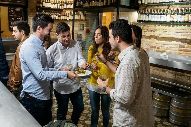 Evening traditional tapas walking tour in old Zaragoza center - In Summary