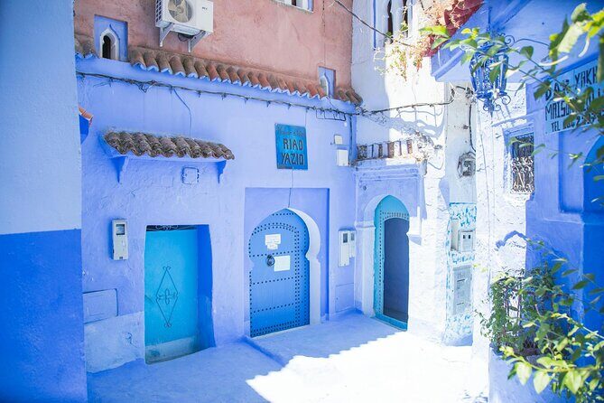 Fes to Chefchaouen Day Trip - Second Stop: Kasbah and Uta el-Hammam Square