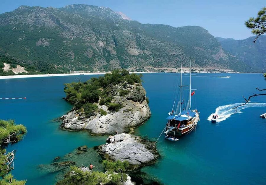 Fethiye: 12 Islands Boat Tour with Lunch and Snorkeling - Exploring the 12 Islands: What to Expect