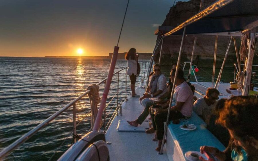 Fethiye: Romantic Sunset Boat Tour - Why This Experience Offers Great Value