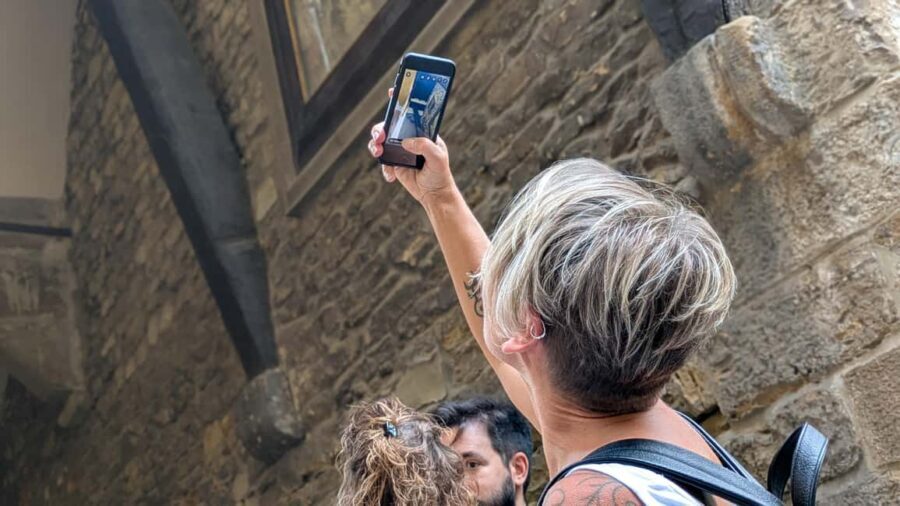 Florence: Ghost & Crimes Walking Tour with Tastings and Wine - What’s Included and How It Works