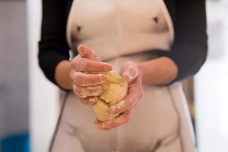 Florence: Tiramisu & Pasta Making Class with Unlimited Wine - The Experience and Its Value