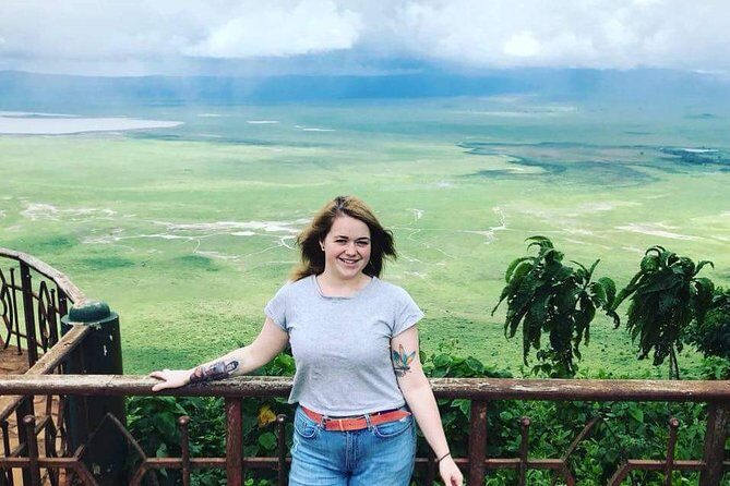 Fly inn to Central Serengeti from Zanzibar featuring Ngorongoro & Tarangire park - What Makes This Tour Stand Out?