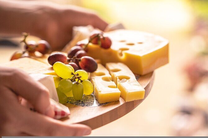 Food & Walking Tour (Vegan Tour available) - Authentic Lisbon Flavors and Neighborhoods