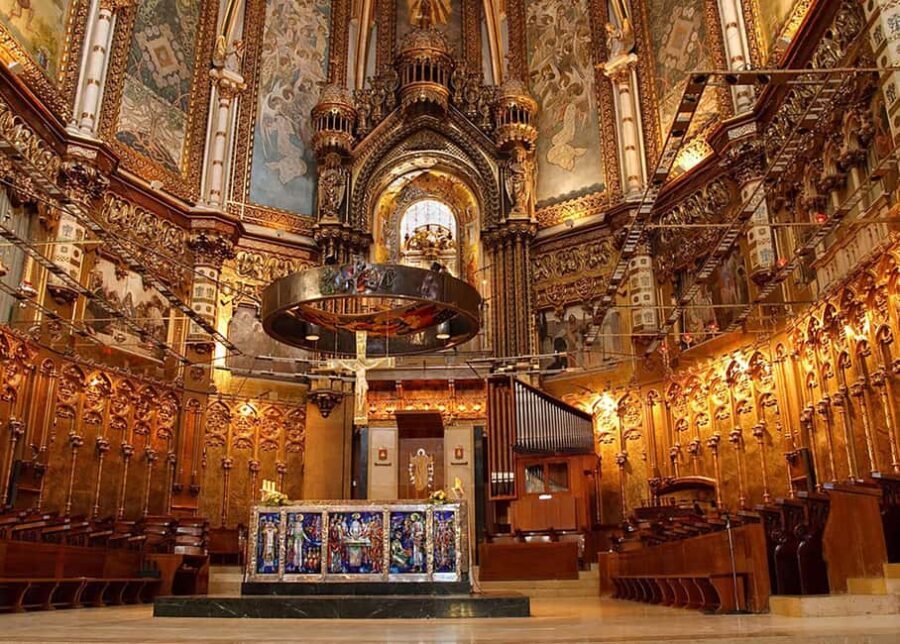 From Barcelona: Montserrat Tour with Cog-Wheel Train Ride - The Itinerary Breakdown