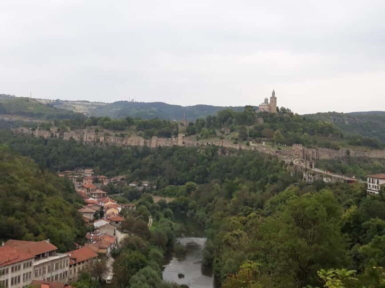 From Bucharest: Private Day Trip to Veliko Tarnovo Bulgaria - Exploring the Itinerary