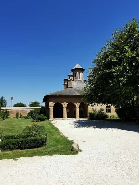 From Bucharest: Snagov Monastery & Mogosoaia Palace day tour - Exploring the Full-Day Itinerary