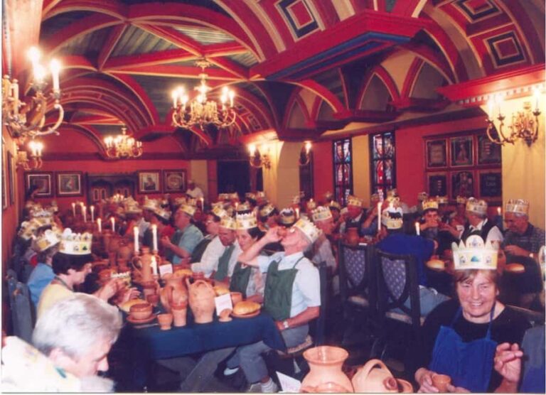 From Budapest: Visegrád Cruise with Medieval Show & Banquet - Why This Experience Offers Great Value