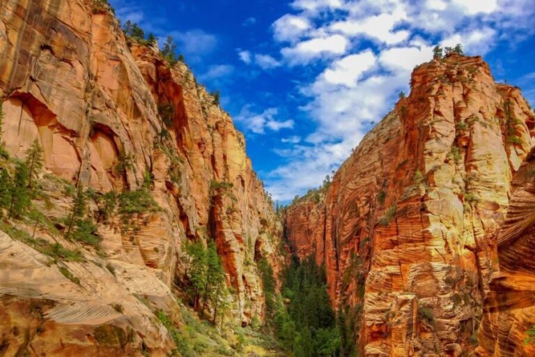 From Las Vegas: Zion and Bryce National Park Overnight Tour - The Journey Begins: From Vegas to Bryce