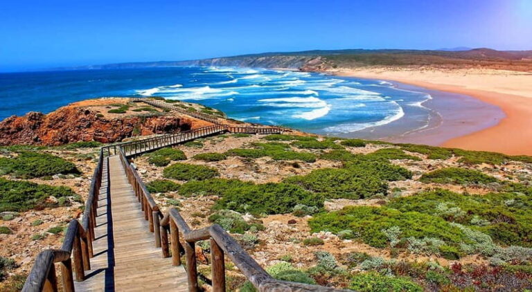 From Lisbon: Private Day Trip to Algarve with Hotel Pick Up - The Itinerary in Detail