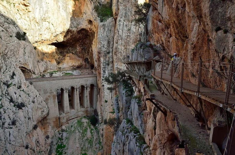 From Malaga: Round-trip bus to Caminito del Rey + Tour with Official Tour Guide - The Journey to Caminito del Rey: What You Can Expect