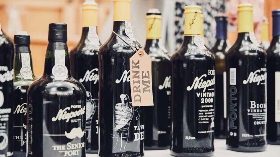 From Porto a private experience to Niepoort with lunch there - Exploring Quinta de Nápoles: A Private, Intimate Visit
