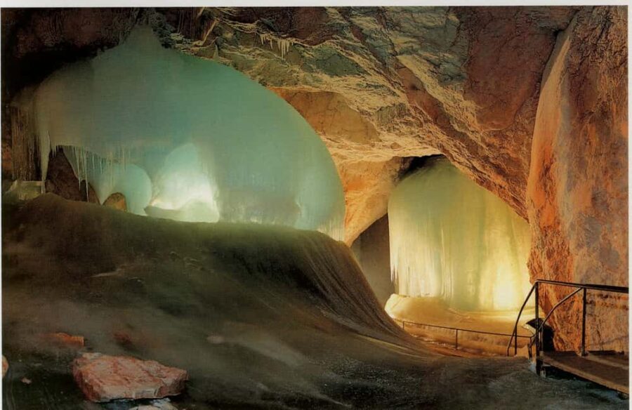 From Prague: Dachstein and Hallstatt with Ice Cave Tour - Weighing the Pros and Cons
