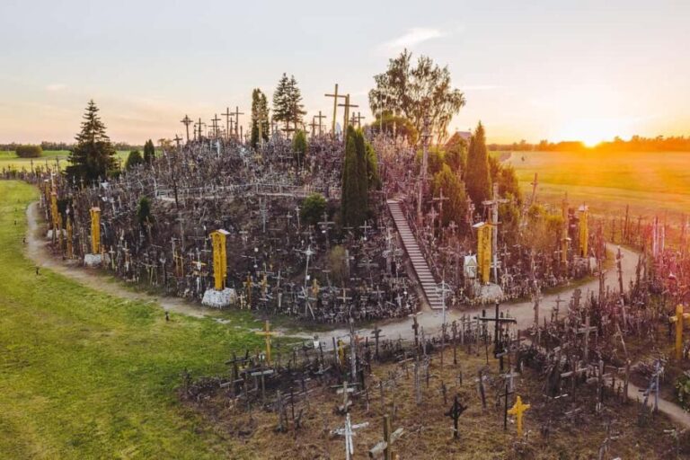 From Riga: Hill of Crosses & Jelgava Highlights - Why This Tour Is a Great Pick