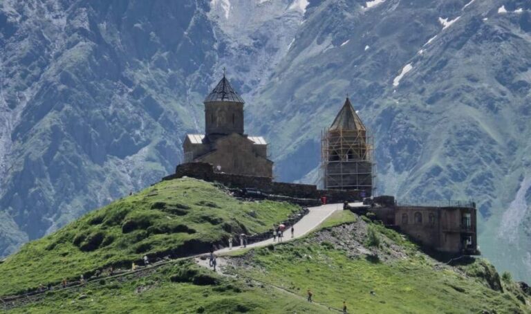 From Tbilisi: Kazbegi Private Tour with 4x4 and Waterfalls - What We Love About This Tour