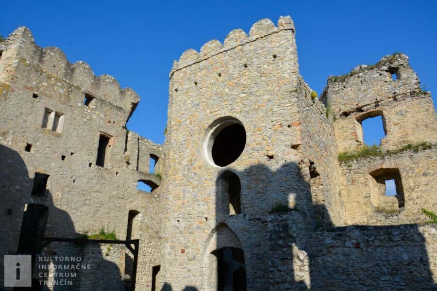 From Vienna/Bratislava: Castles, imany & UFO Observation - Trenín Castle: The Regional Highlight