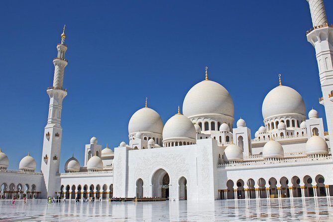 Full Day Abu Dhabi City Tour + BAPS Mandir Visit, guide transfer - Detailed Itinerary Breakdown