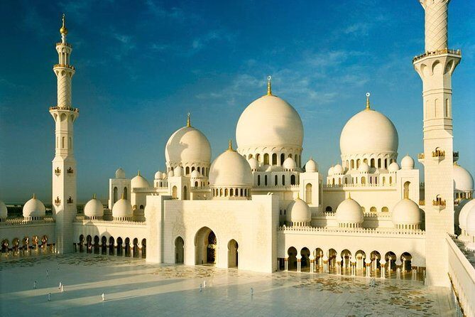 Full Day Abu Dhabi City Tour - Transportation and Group Dynamics