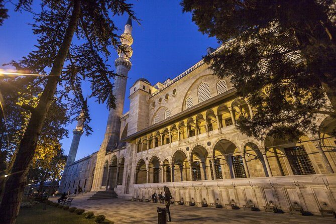 Full-Day City Tour with Private Tour Guide and Red Carpet Treatment with Luxury Minibus - Final Thoughts