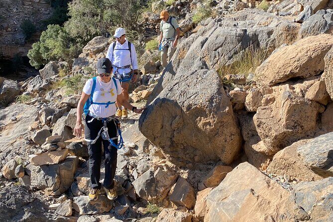 Full Day Guided Tour to Balcony Walk and Hidden Lake With Pickup Included - Who Will Love This Tour?