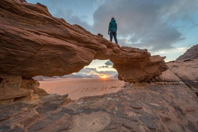 Full-Day Jeep Safari "Wadi Rum Highlights!" w/ Bedouin Lunch - Highlights of the Wadi Rum Adventure