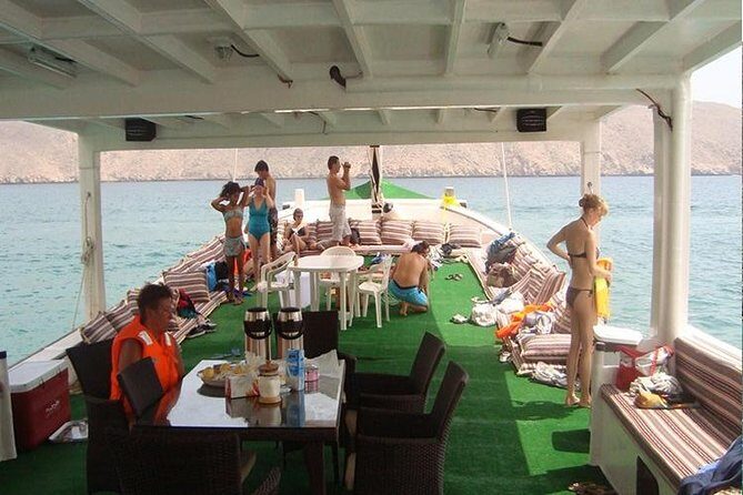 Full Day Musandam Dibba Cruise with Buffet Lunch and Snorkelling - Authentic Experiences and Reviewer Insights