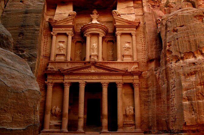 Full-Day Petra Adventure: Round-Trip Transportation from Amman - Transportation and Logistics