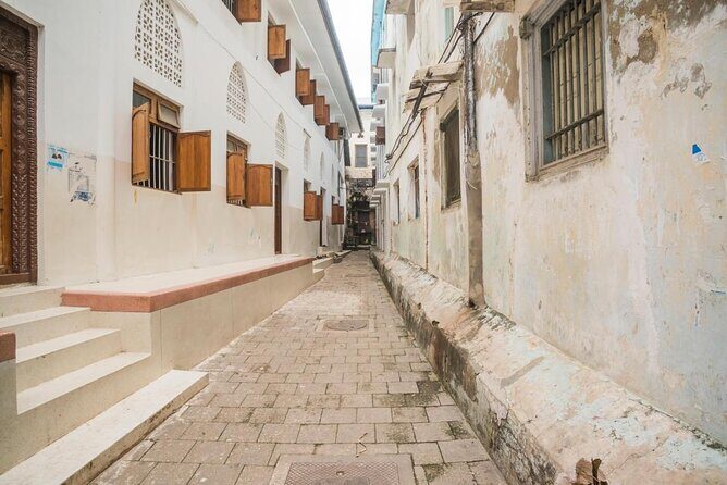 Full Day Tour Stone Town (City tour)+Prison Island and Spice Farm - An In-Depth Look at the Tour Itinerary