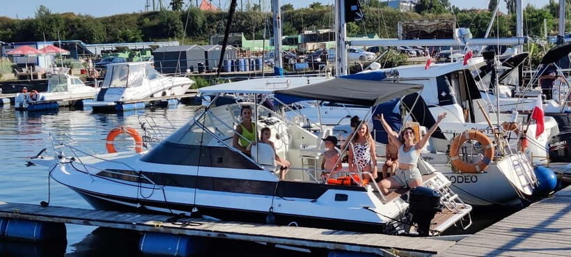 Gdask: 1-hour Private Boat Tour with Skipper - An Introduction to Gdask’s Waterway Adventure
