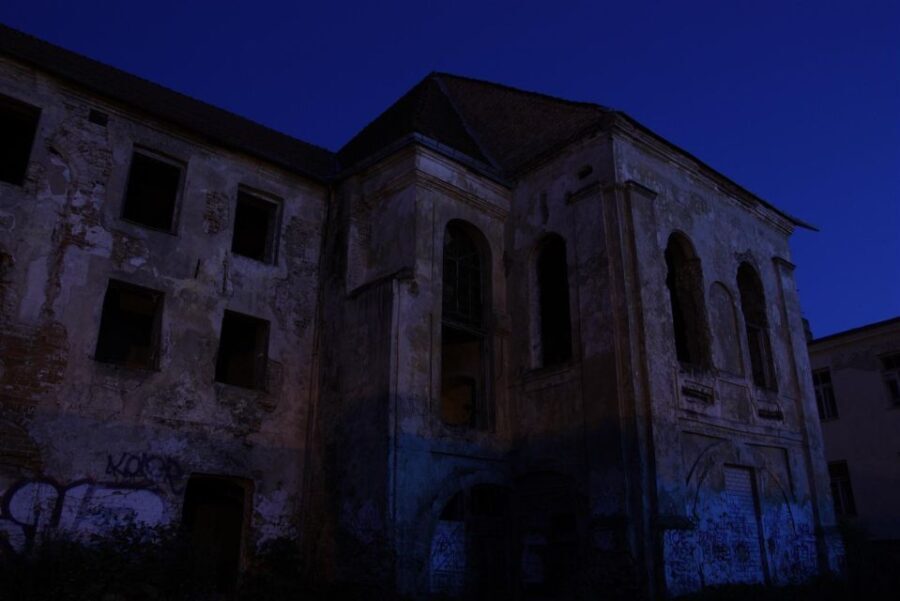 Ghost stories of Warsaw Night Private Tour - The Details: What’s Included and Practical Tips