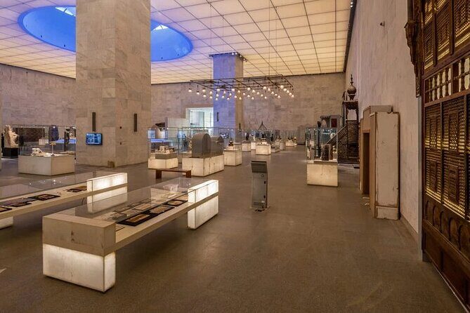 Giza Pyramids And National Museum Tour - Transportation and Practical Details