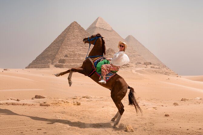 Giza Pyramids Photoshoot with Jumping Horse, Camel and Sphinx - Who Is This Tour Best For?
