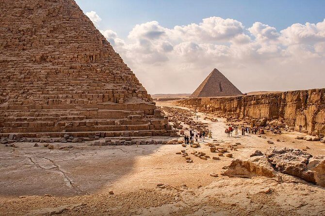 Giza Pyramids Sakkara and Dahshur - What to Expect from the Experience