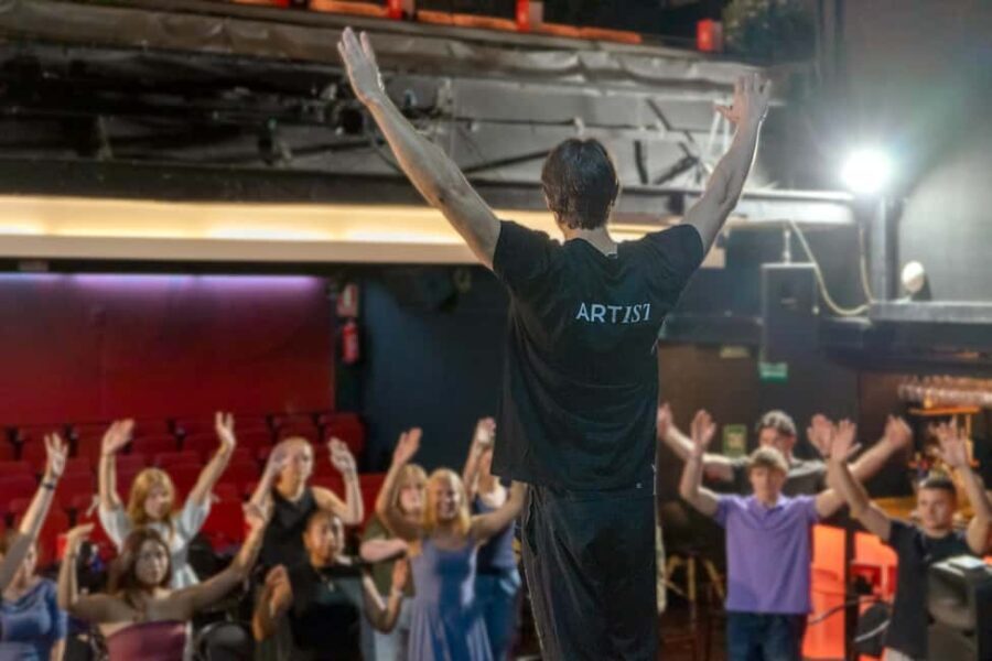 Granada: Flamenco Dance Class for Beginners at the Flamenco Theater - The Authentic Atmosphere of Teatro Flamenco Granada