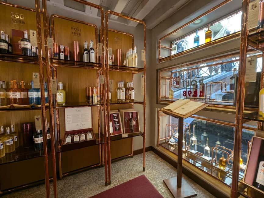 Grappa Tasting in Venice City Center - Who Would Love This?