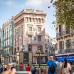 Guided tour of Barcelona in French (Old Town & Instagram spots) - Who Would Love This Tour?